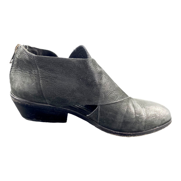 Eileen Fisher Black Cluster Crisscross Leather ankle boots 7.5 US steampunk boho - Picture 2 of 11